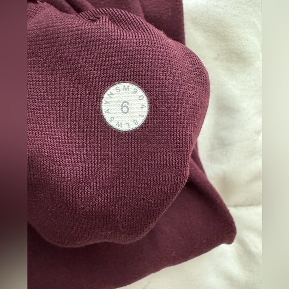 Lululemon Align Pant *Full Length 28"
Dark Adobe red burgundy - Picture 10 of 11